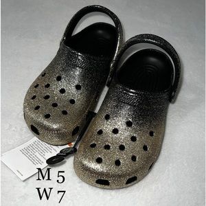 Ombré Crocs